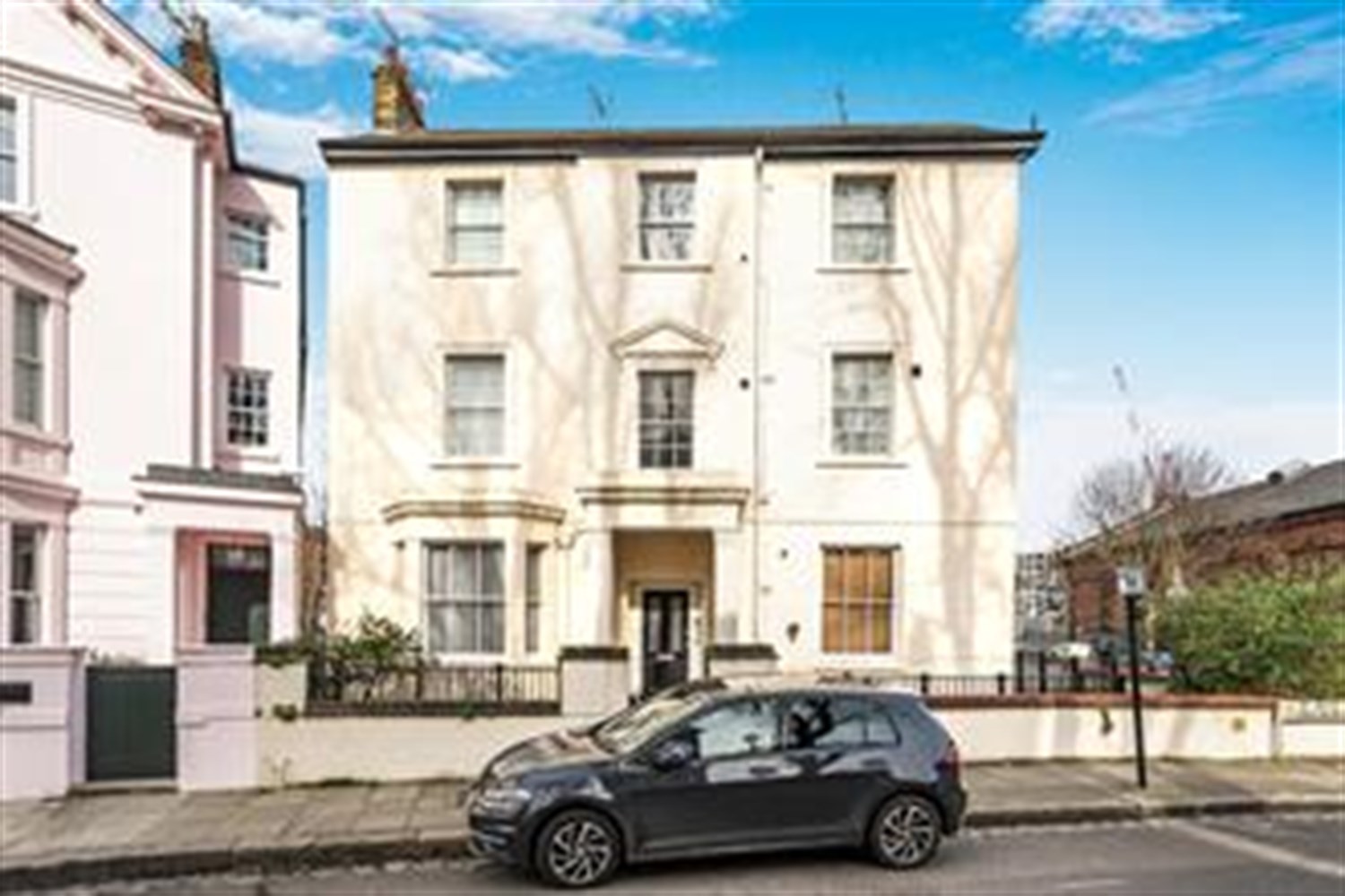 Gloucester Avenue, NW1